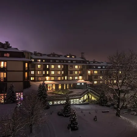 Next To Gondola. Cosy & Elegant 2 Bedroom In Neon Complex Apartman